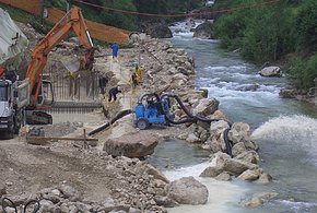 Lavori di costruzione della presa